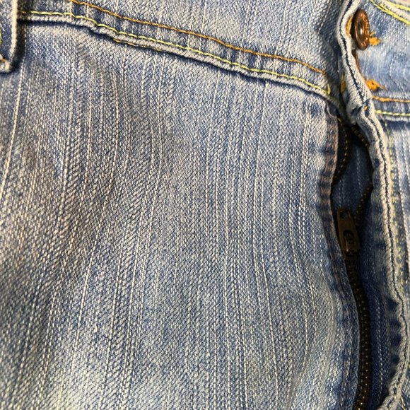 Bandolino Jeans 20W Womens Mid Rise Bootcut Light Wash Button Flap Pockets Stain - Picture 4 of 16